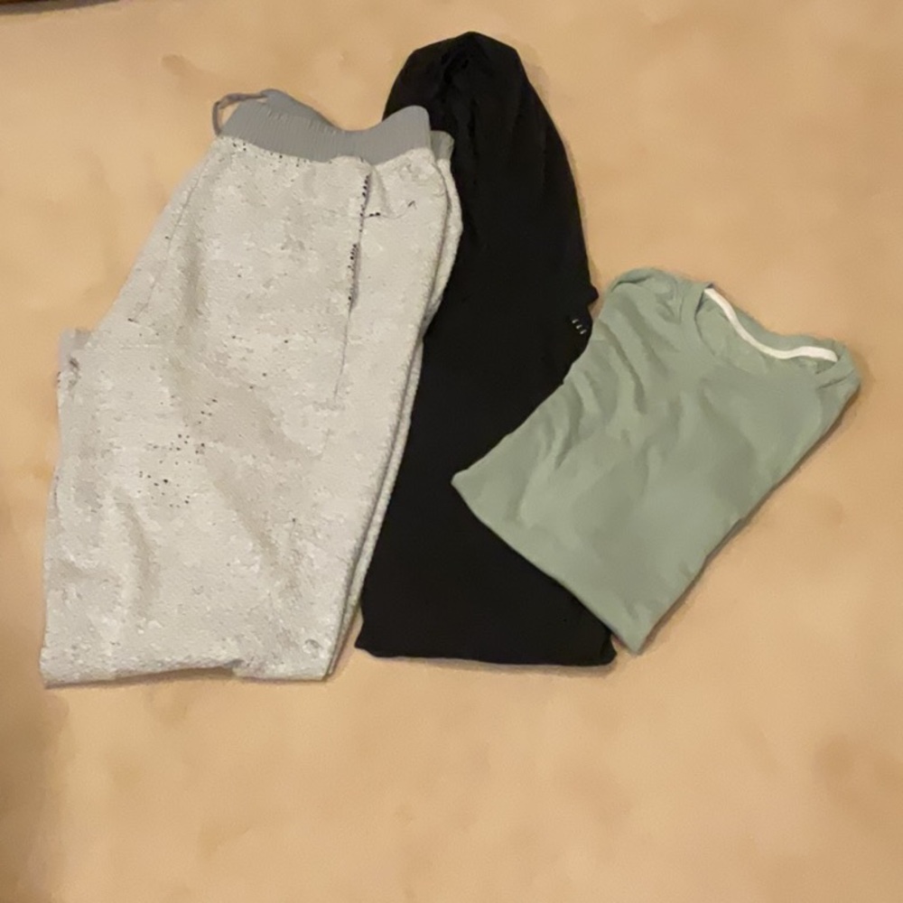 Lululemon bundle ( As is)